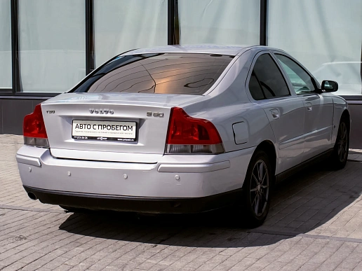 Купить Волво С60 2004г.