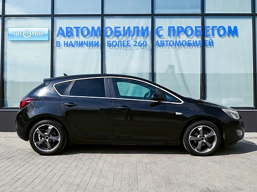 Купить Опель Астра 2011г.