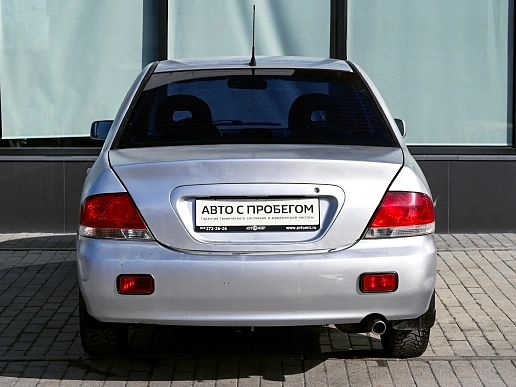 Купить Митсубиси Лансер 2004г.