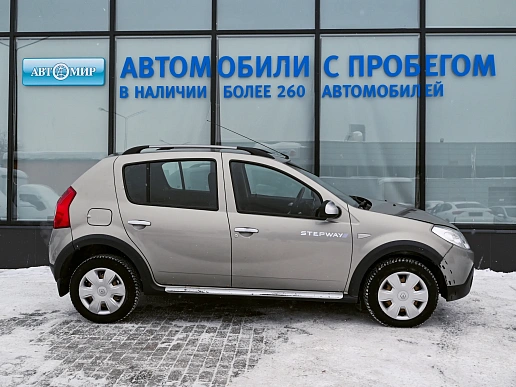 Купить Рено Сандеро 2012г.