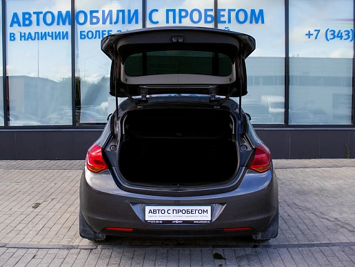Купить Опель Астра 2011г.