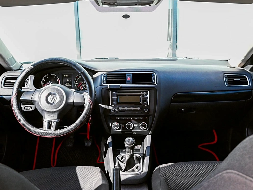 Купить Фольксваген ДЖетта 2013г.