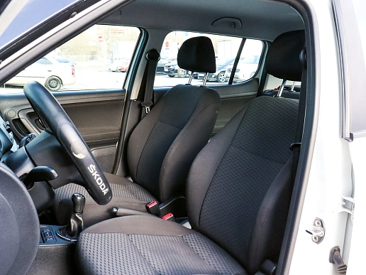 Купить Шкода Фабиа 2013г.