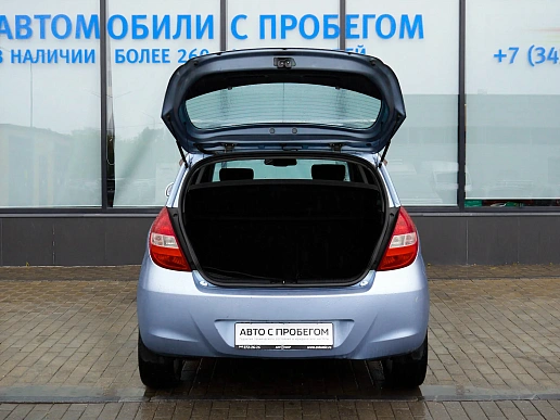 Купить Хёндай и20 2010г.