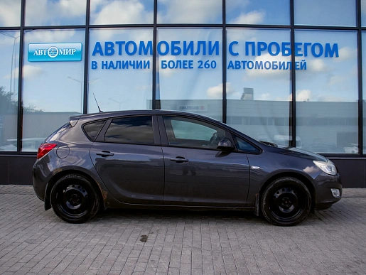 Купить Опель Астра 2011г.