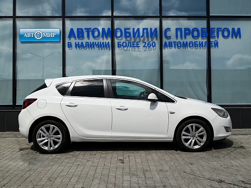 Купить Опель Астра 2011г.