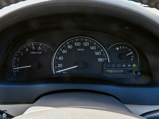Купить Тойота Ипсум 2004г.