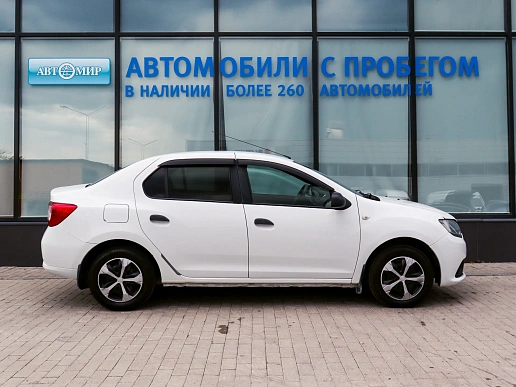 Купить Рено Логан 2015г.