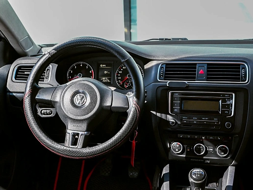 Купить Фольксваген ДЖетта 2013г.