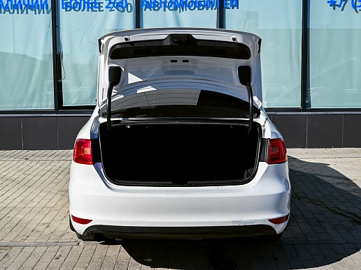 Купить Фольксваген ДЖетта 2013г.