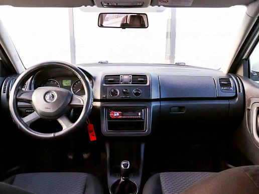 Купить Шкода Фабиа 2013г.