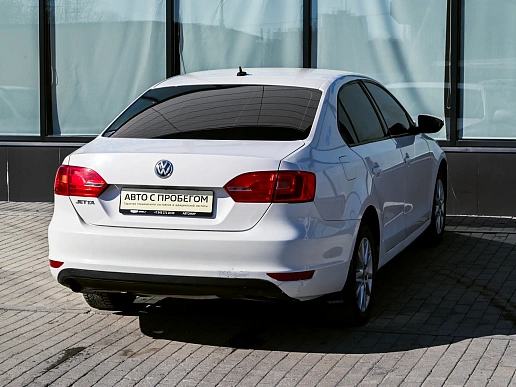 Купить Фольксваген ДЖетта 2013г.