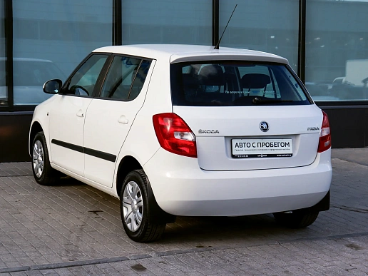 Купить Шкода Фабиа 2013г.