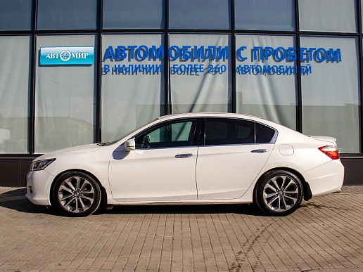Купить Хонда Аккорд 2013г.