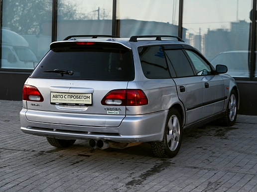 Купить Хонда Ортиа 2000г.