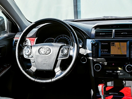 Купить Тойота Камрй 2012г.