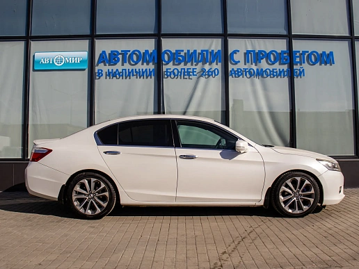 Купить Хонда Аккорд 2013г.
