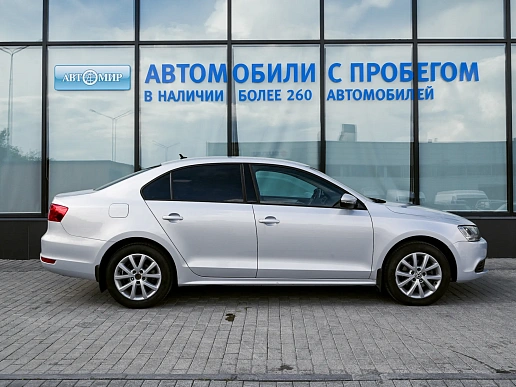 Купить Фольксваген ДЖетта 2013г.