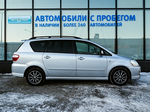 Купить Тойота Ипсум 2004г.